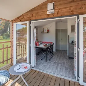 Campsite Paris Beau Village